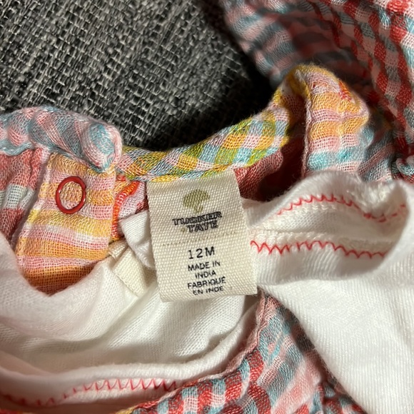EUC Tucker & Tate romper -12 months - Picture 3 of 4